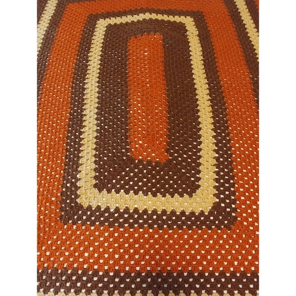 Vintage 70's Crochet Granny Square Afghan Neutrals 75 x 60 - Picture 2 of 3